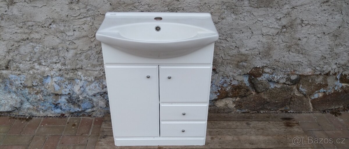 Koupelnová skříňka s umyvadlem - 4