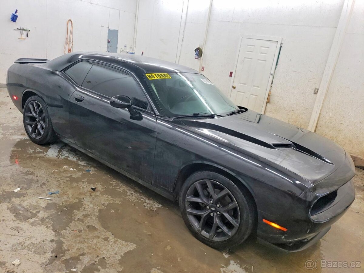 2019 DODGE CHALLENGER SXT - 4