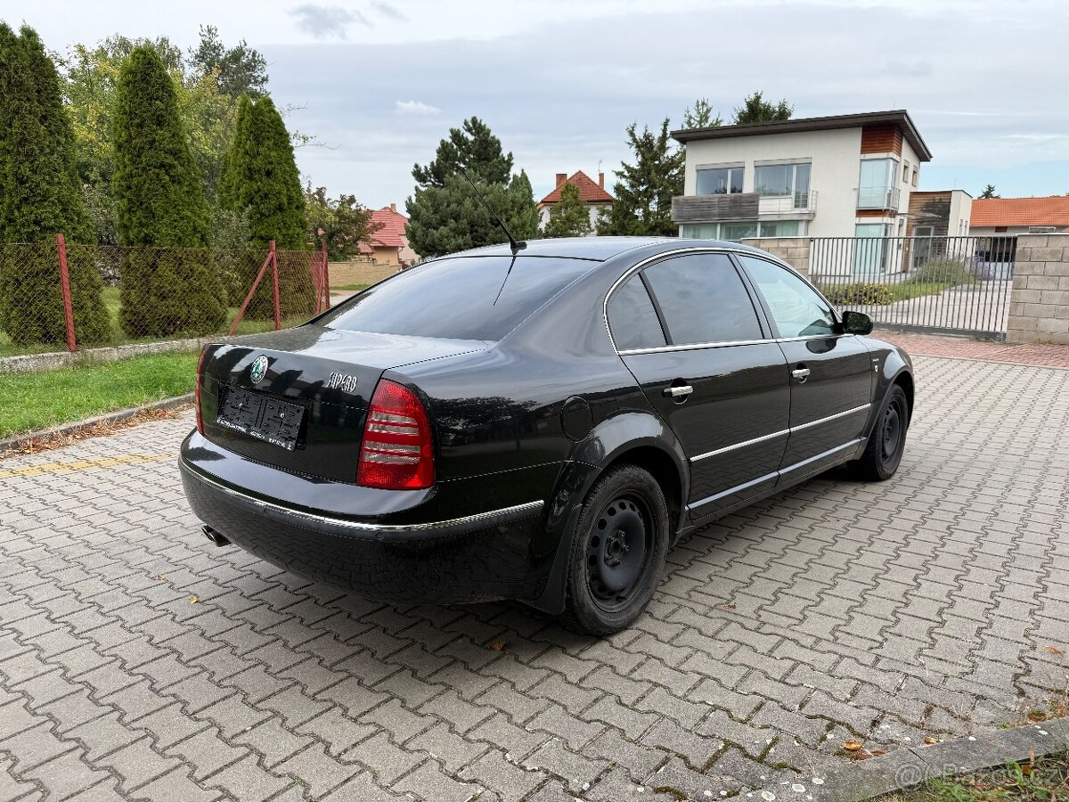 Škoda Superb 2.8 V6 EDICE 100 - náhradní díly - 4