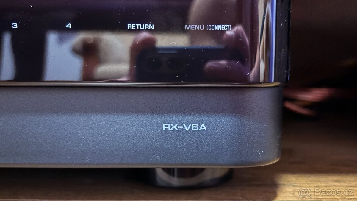 Yamaha RX-V6A - 4