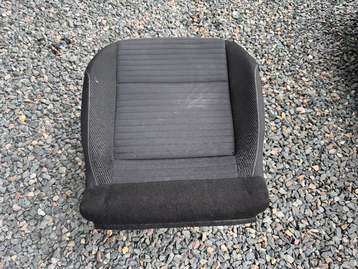 Vyhřívaný podsedák do VW Golf Cup - 4