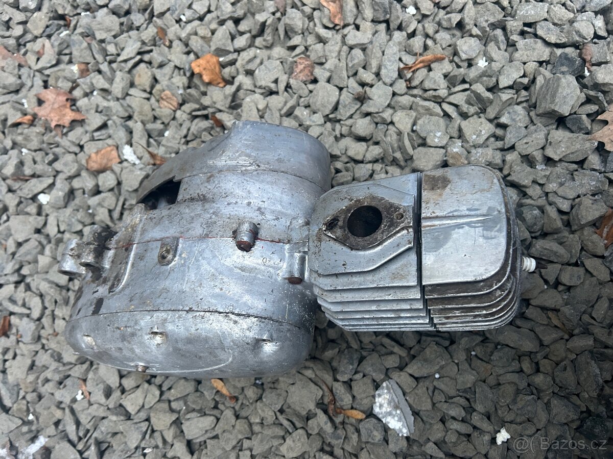 motor jawa pionýr - 4