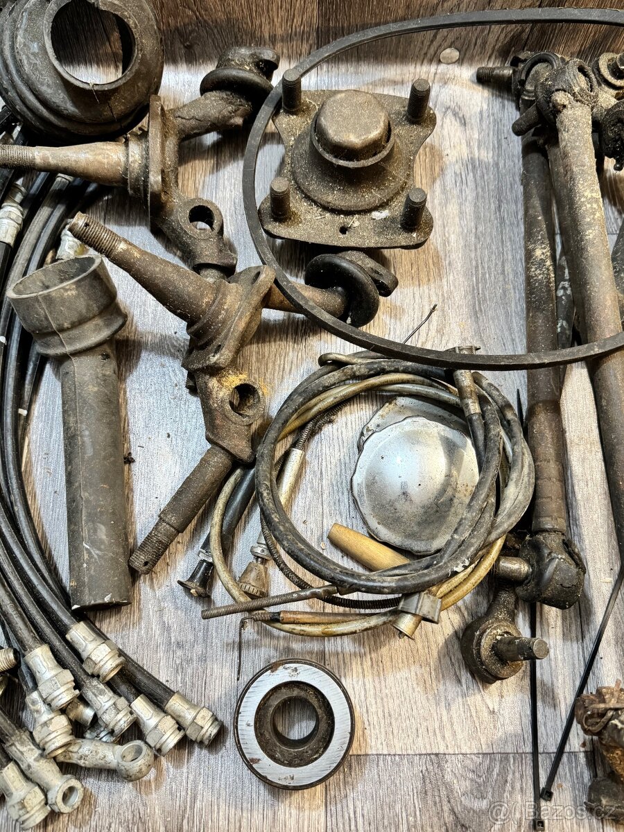 Náhradní díly - 4