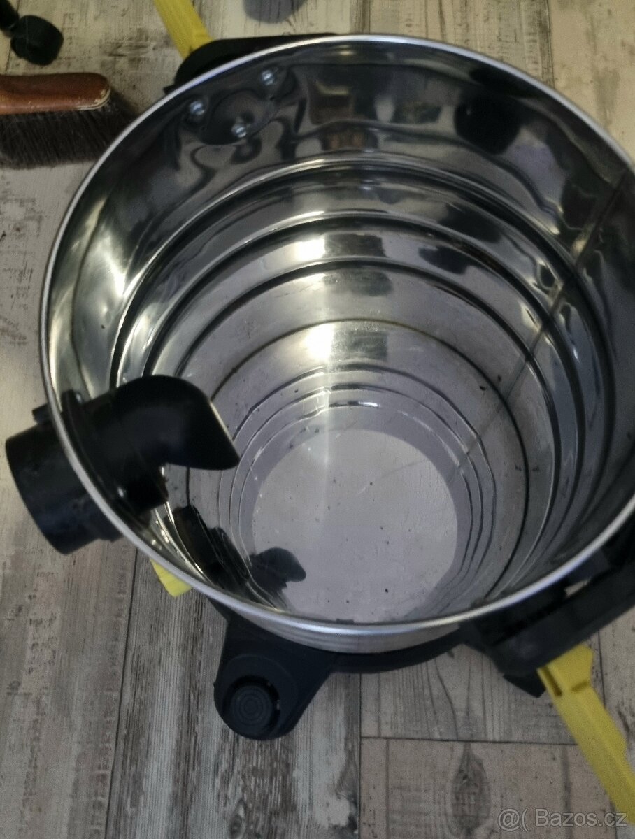 Průmyslový vysavač - 4