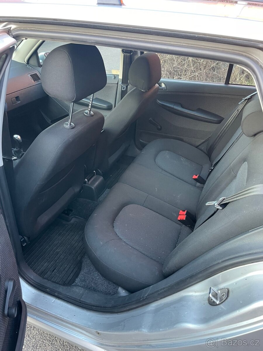 Prodám Škoda Fabie combi 1.2Htp - 4