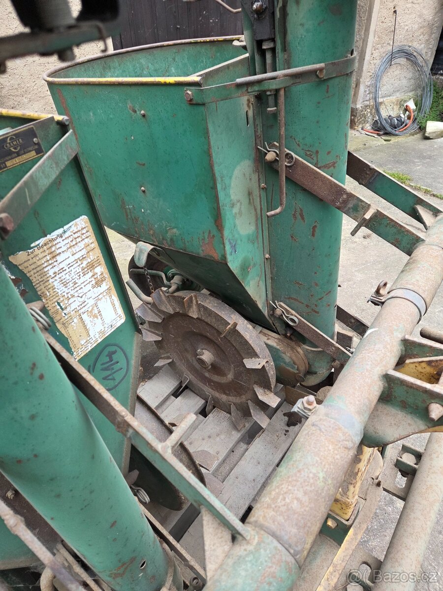 Sazeč na brambory - 4