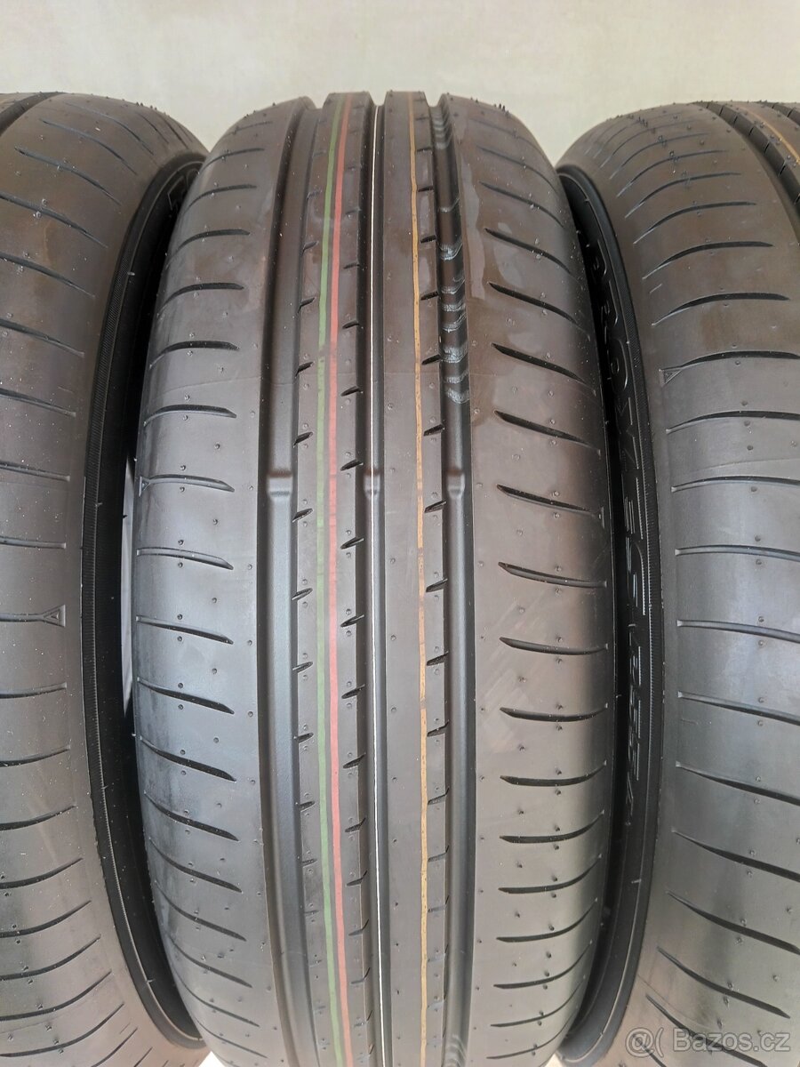 Sada nové pneu Toyo 185//60/16. - 4