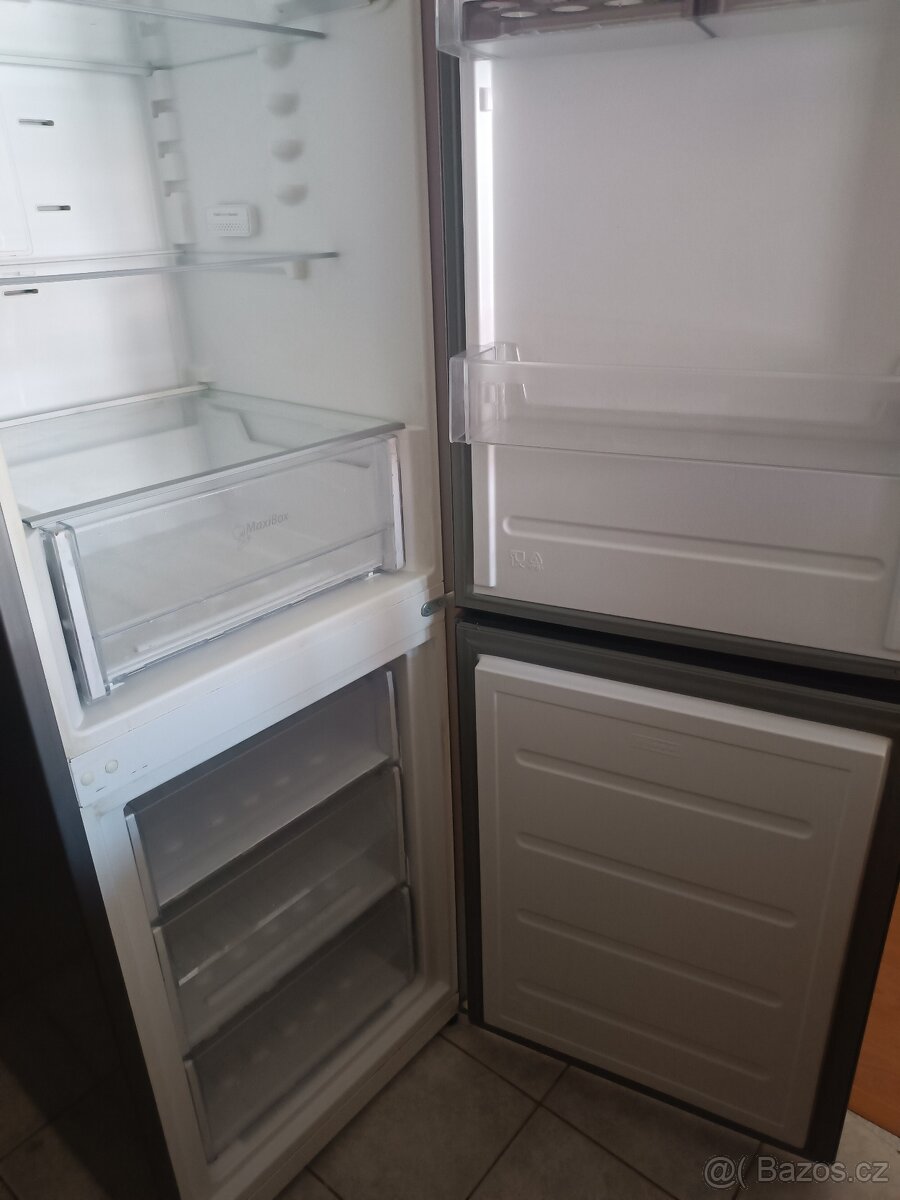 Whirlpool Lednice s mrazákem - 4