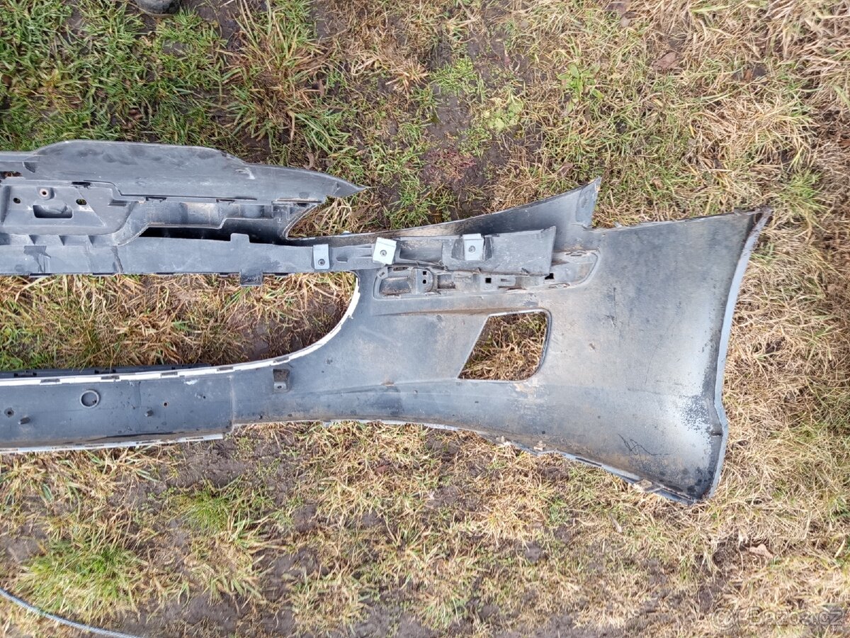 Nárazník Peugeot 407 (2004–2011) - 4