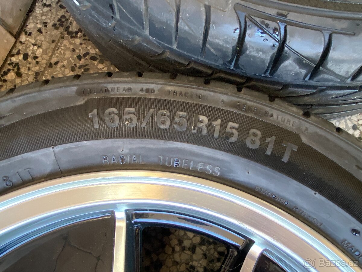 Kola na Volkswagen T1 - 4