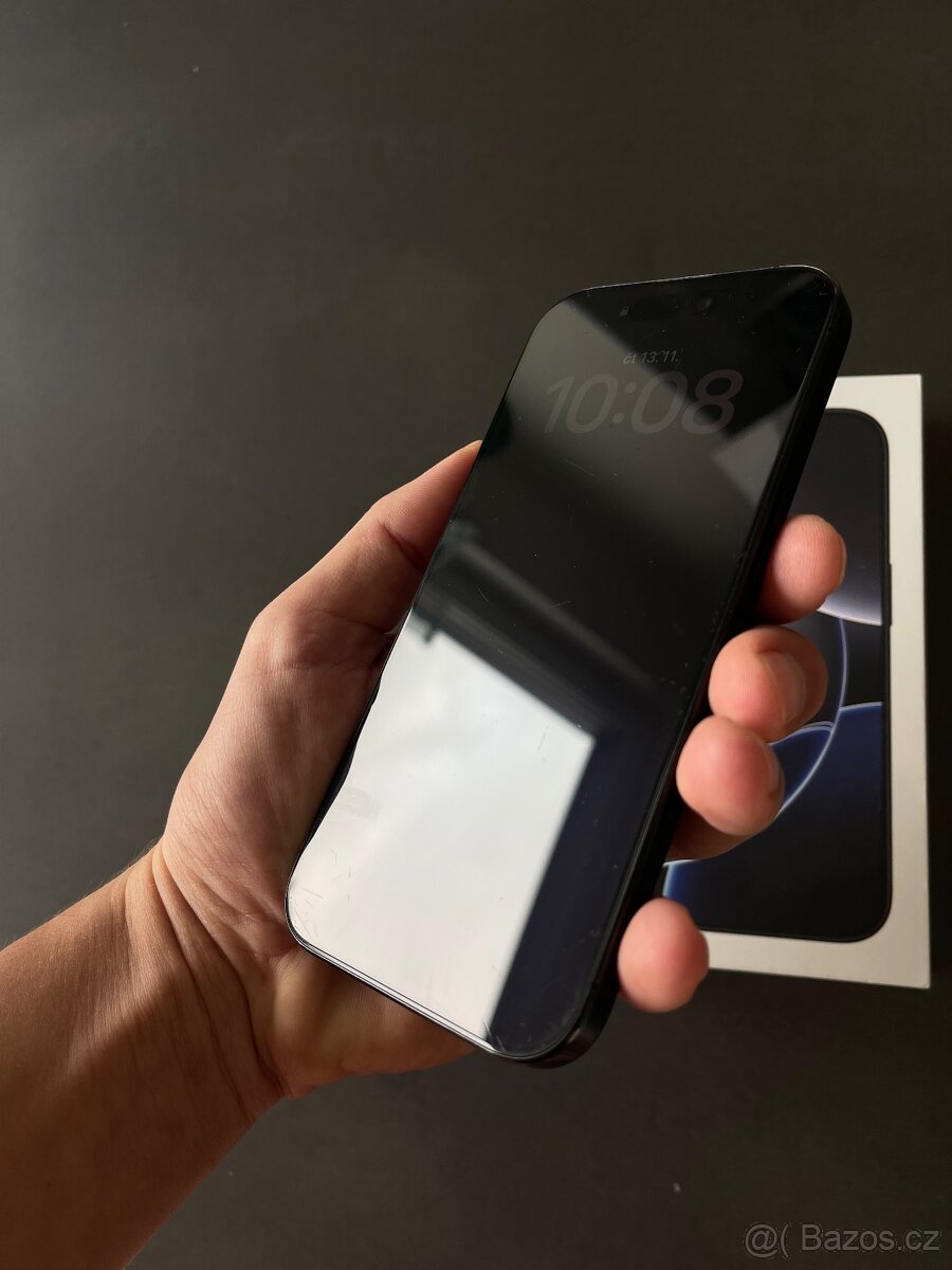 iPhone 16 Pro 128GB Black Titan + AirPods Pro - 4