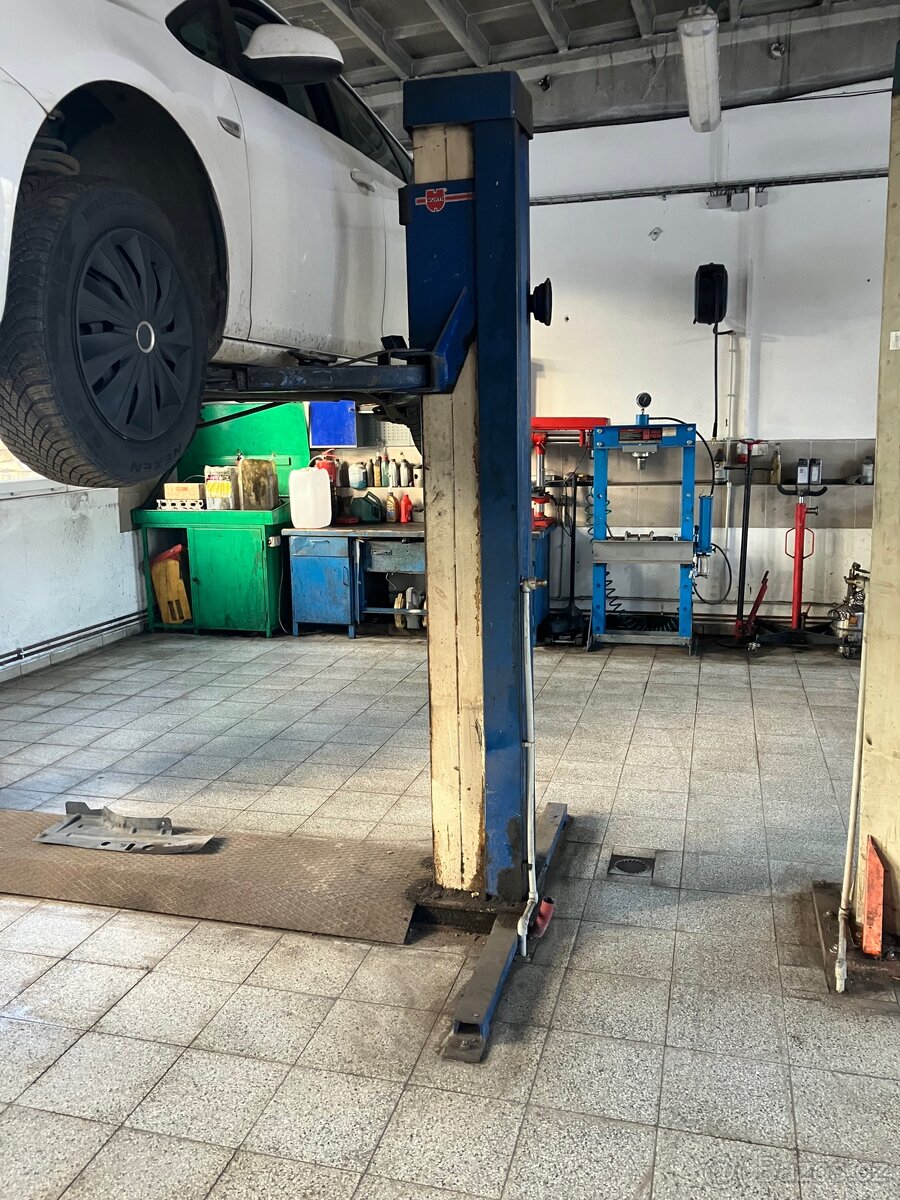 Dvousloupový zvedák Ravaglioli - 4