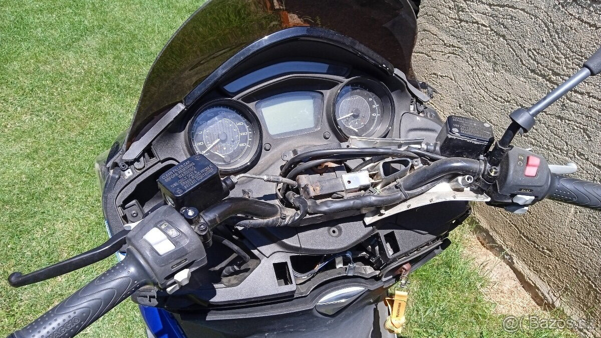 Piaggio X10, 350 - 4