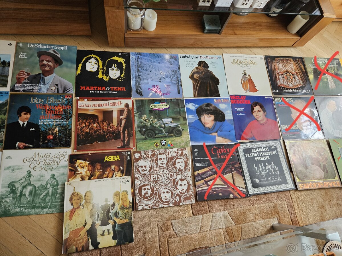 LP desky - 44 velkých + 68 malých - 4