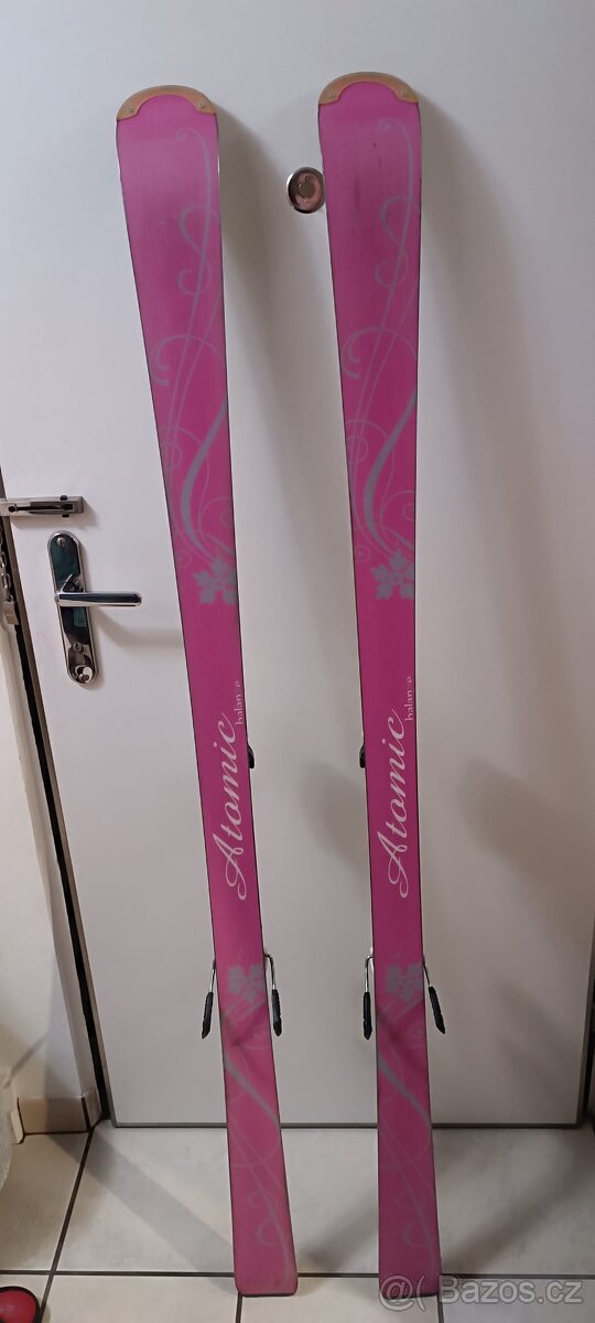 Prodám dámské lyže Atomic 168 cm - 4