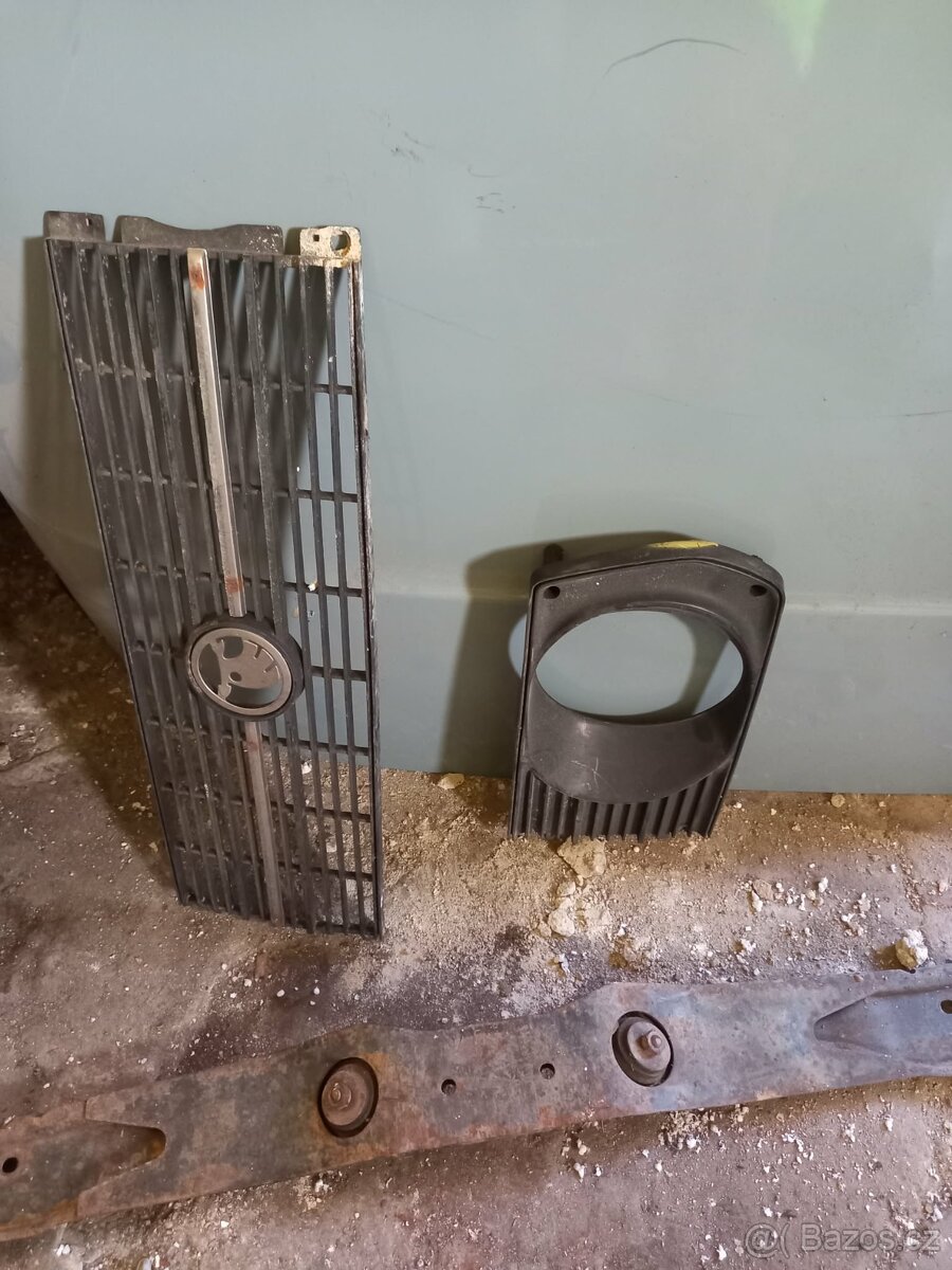 Náhradní díly - 4