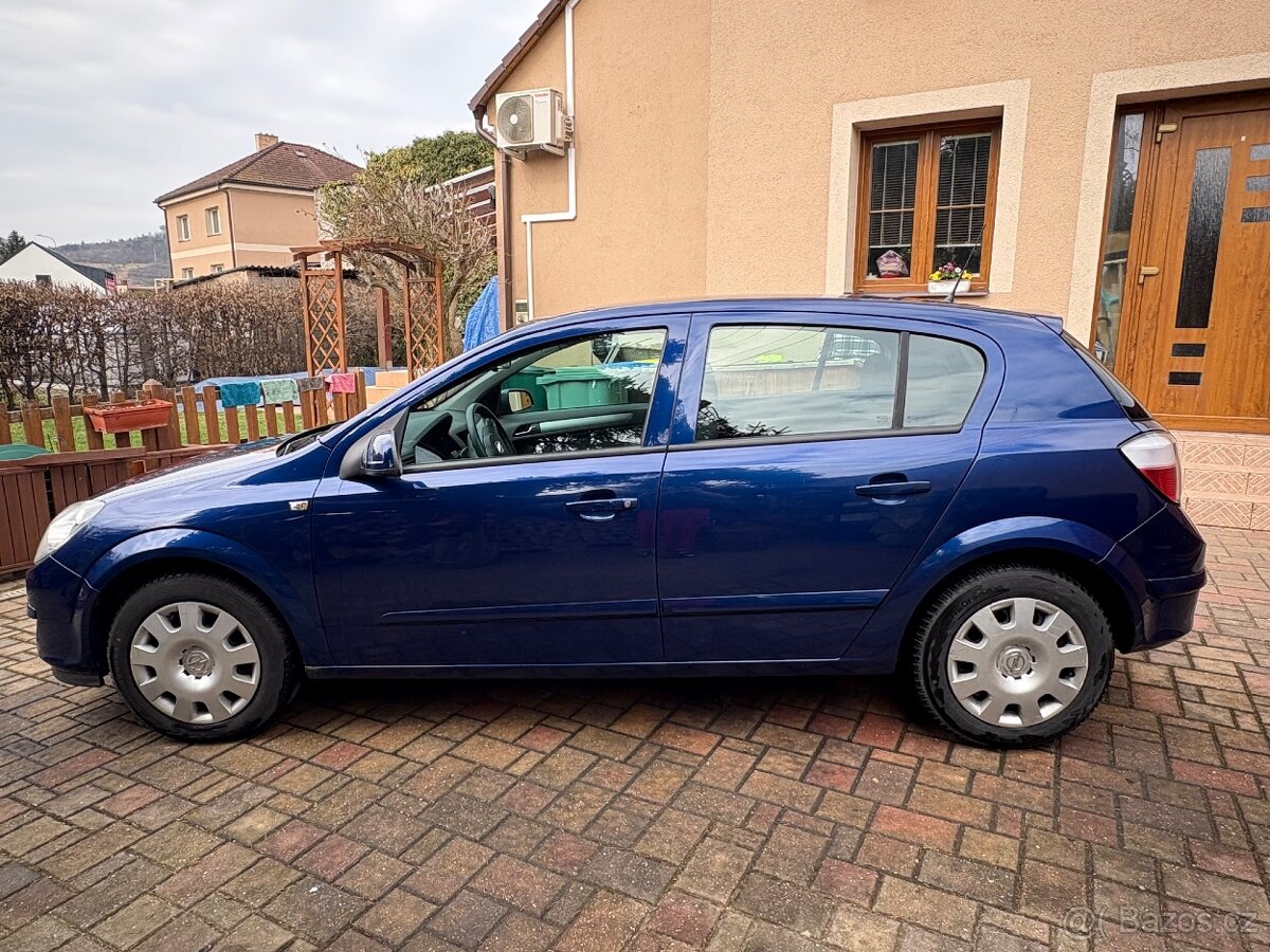 Opel Astra H, benzin 1.4, r.2004 - 4