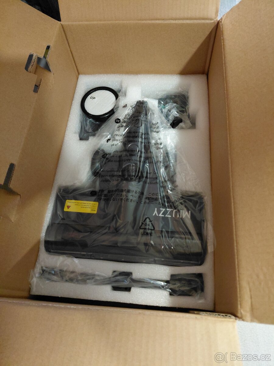 Aku ruční vysavač - 4