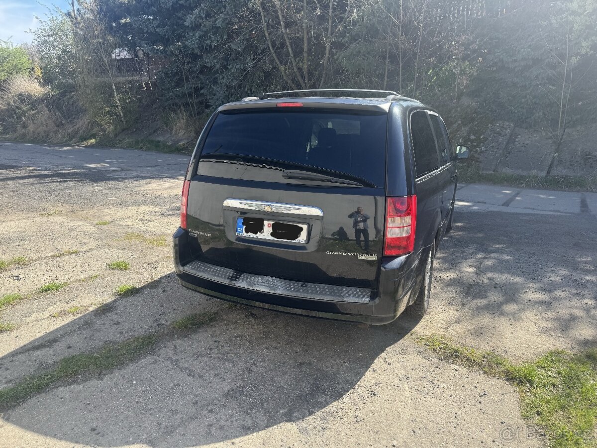 Prodám Chrysler Voyager RT - 4