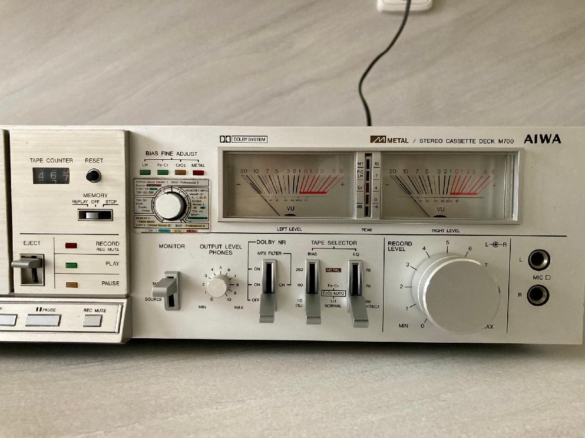 Aiwa M 700 - 3 head TOP - 4