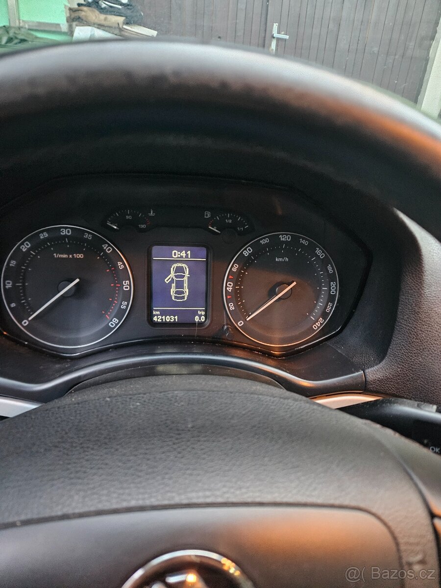 Octavia 2 1.9 TDi - 4