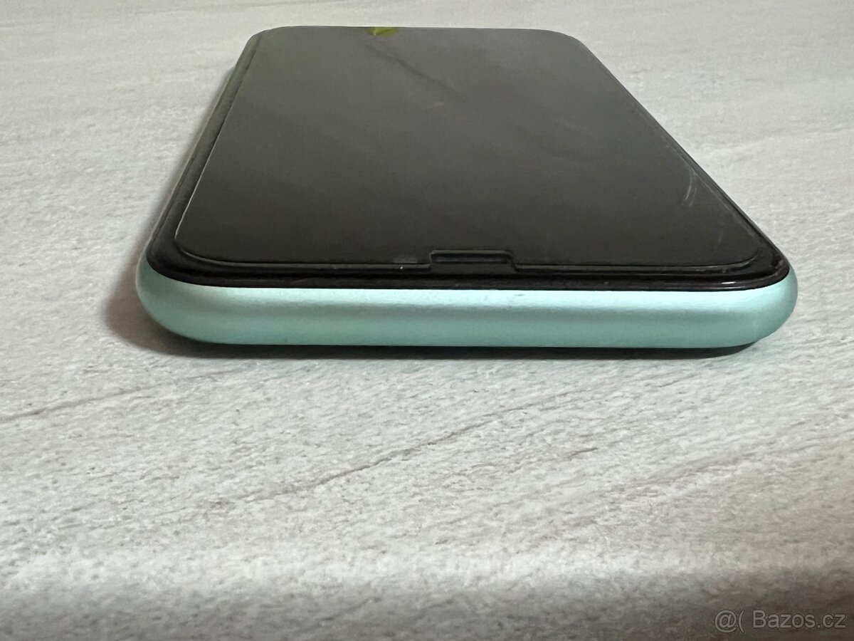 iPhone 11 - 4