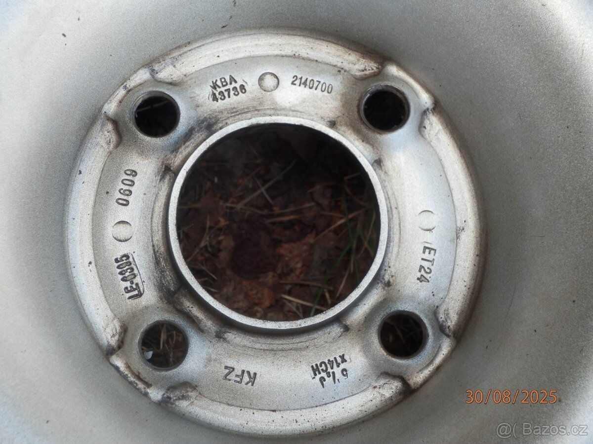 4xPlechové disky na CITROEN 14tky. ET24 300kč všechny. - 4