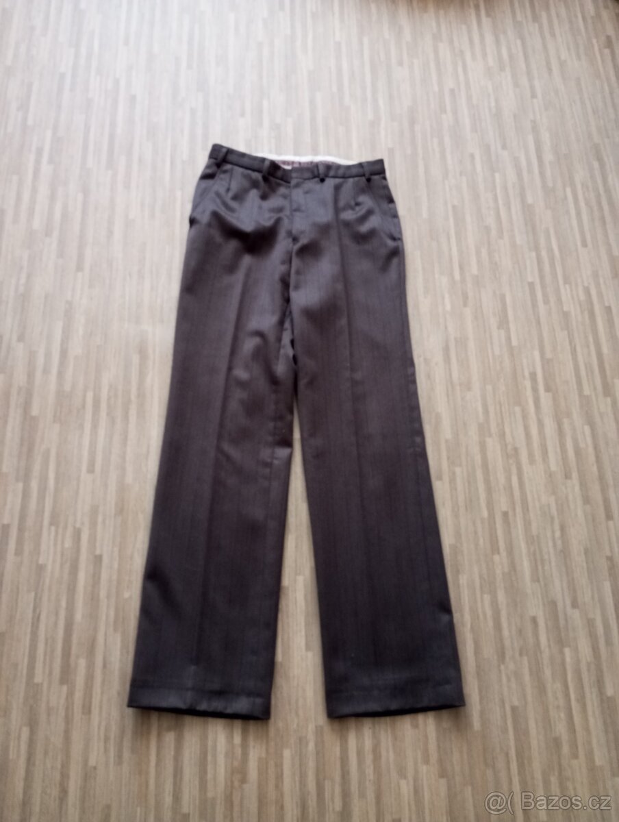 Hnědý pánský oblek - 4