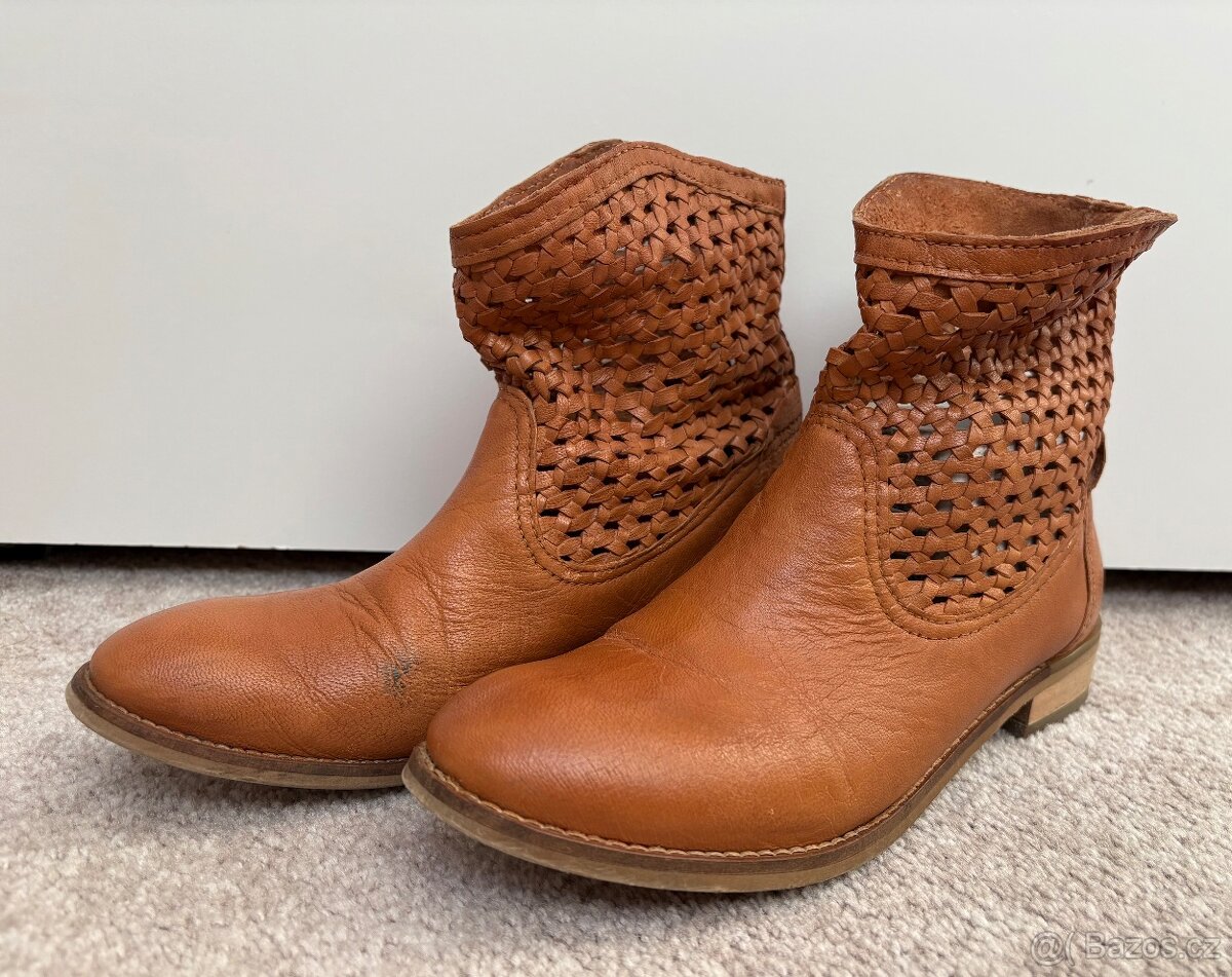 Damske kotnikove boty zn.Levi’s - 4