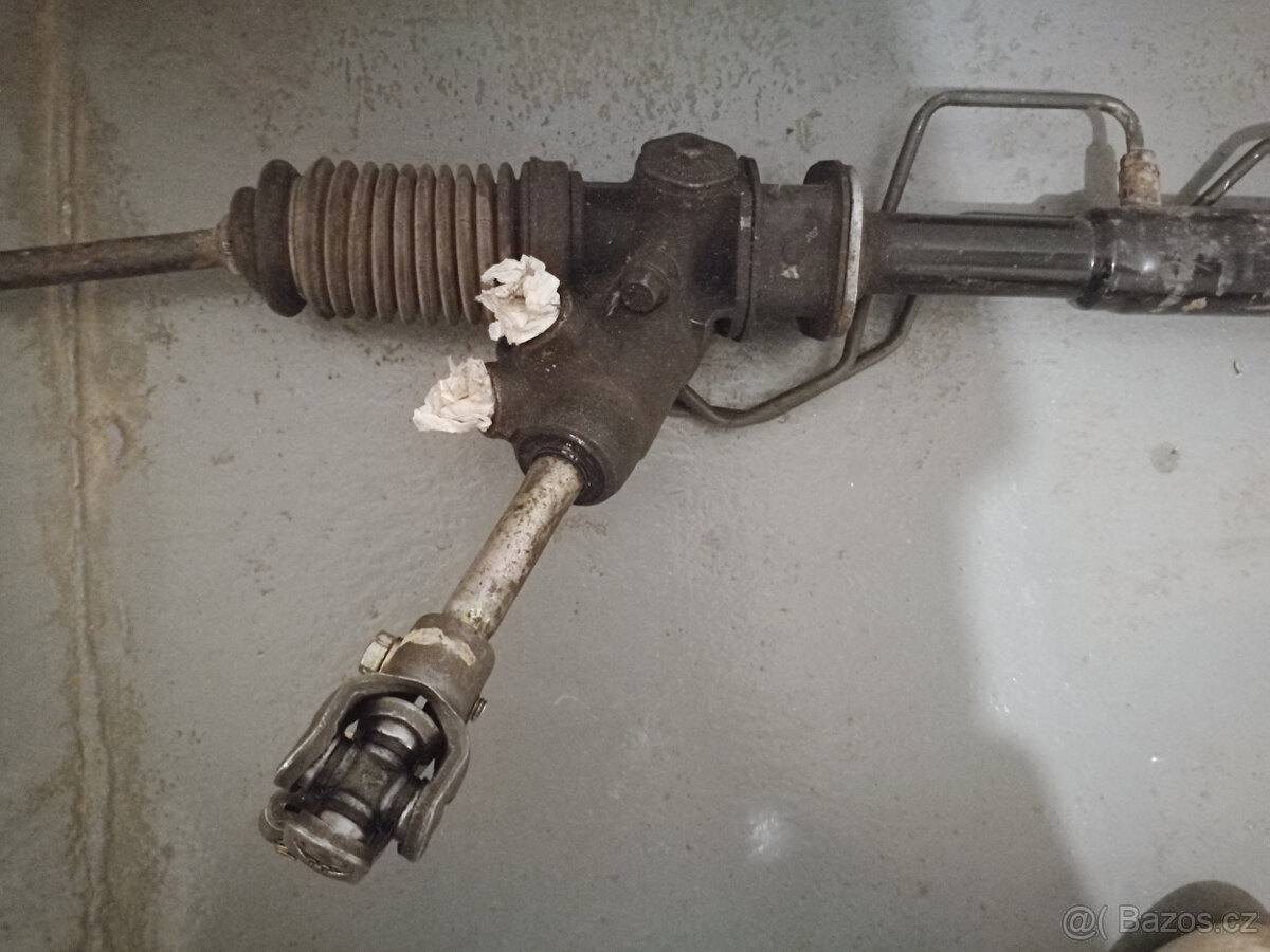 SUBARU LEONE 1800 - převodovka, řízení, světla aj. díly - 4