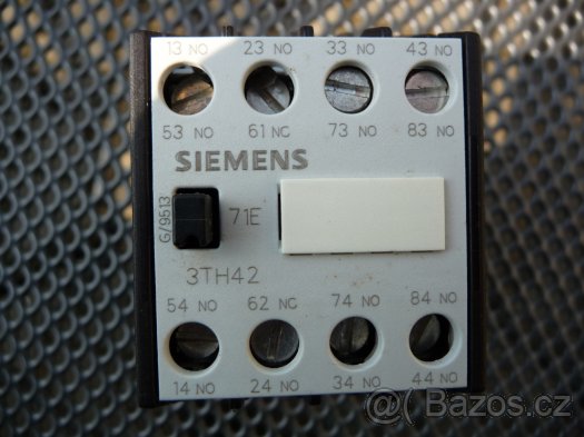 Stykač siemens nový, 8-pólový; 230VAC; 10A; - 4