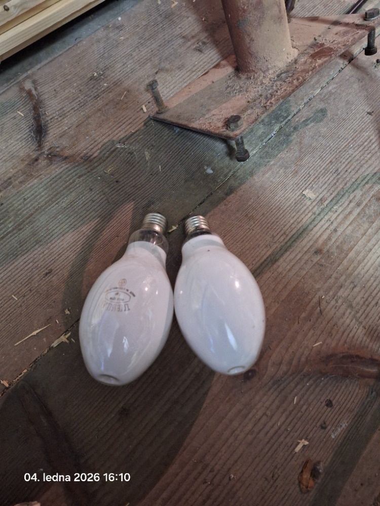 Věci ze stavby elektro a ostatní. - 4