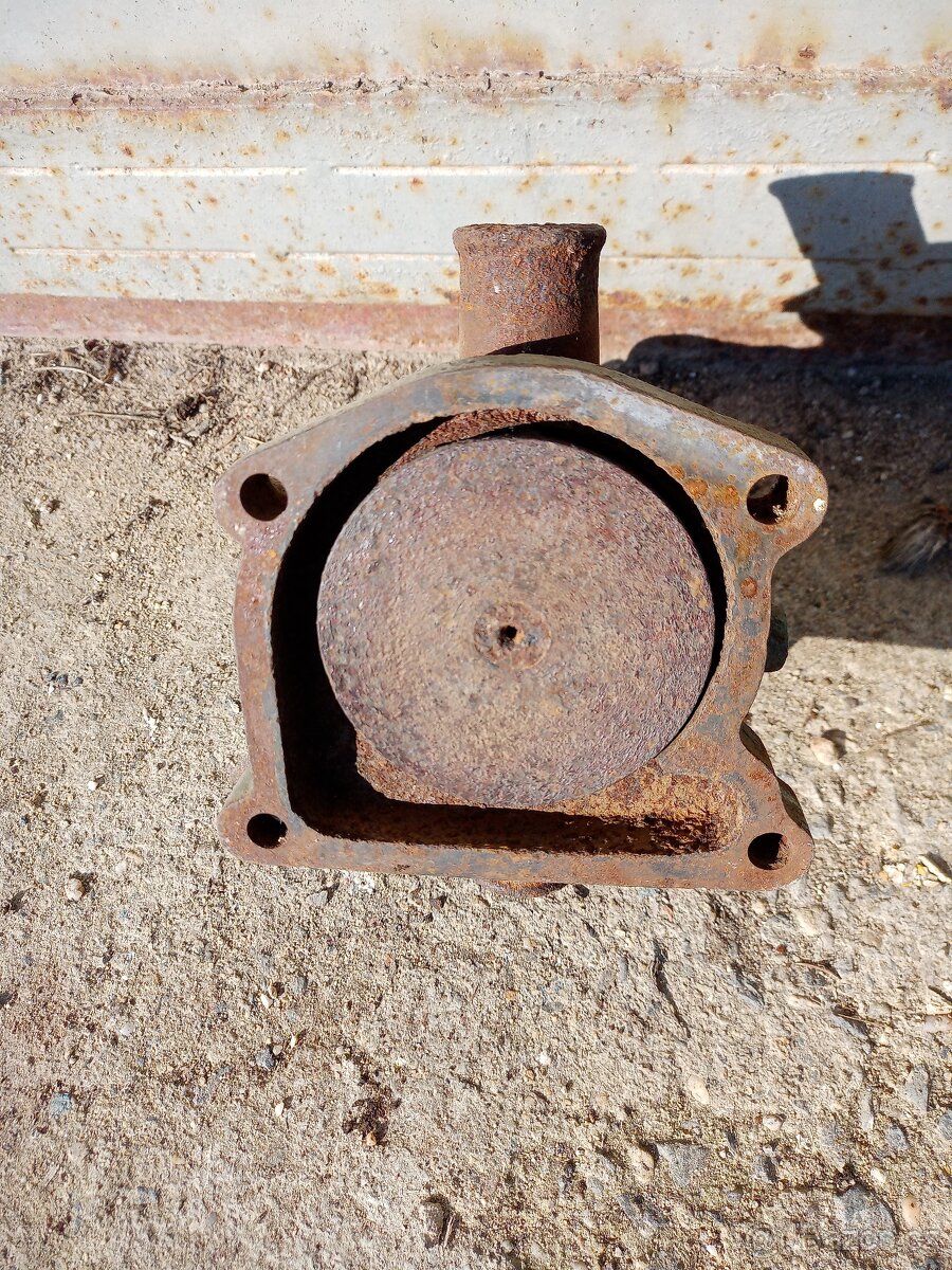 ZETOR 4011 - DÍLY - 4