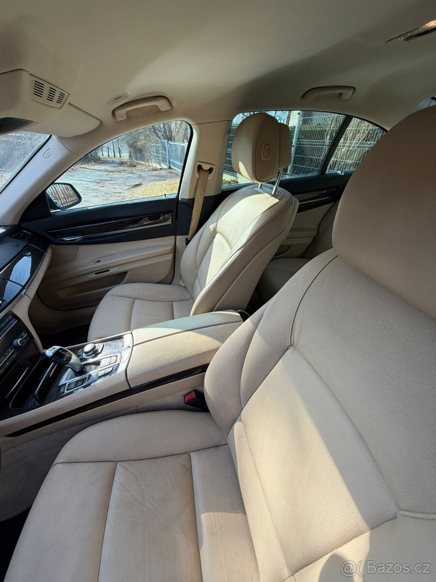 BMW 730D LONG 170kW – max. výbava, po servisu - 4