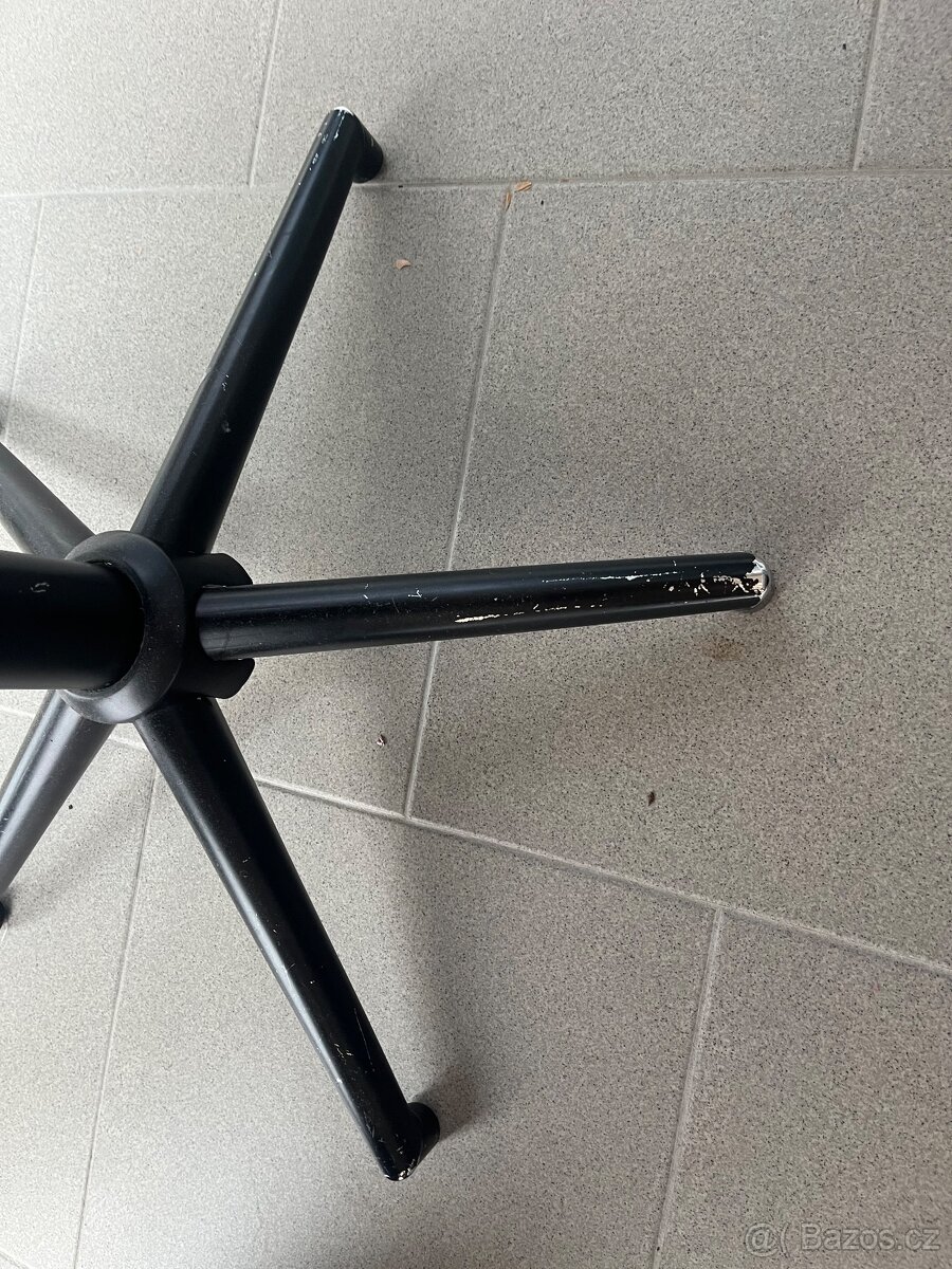 Křeslo s podnožkou - 4