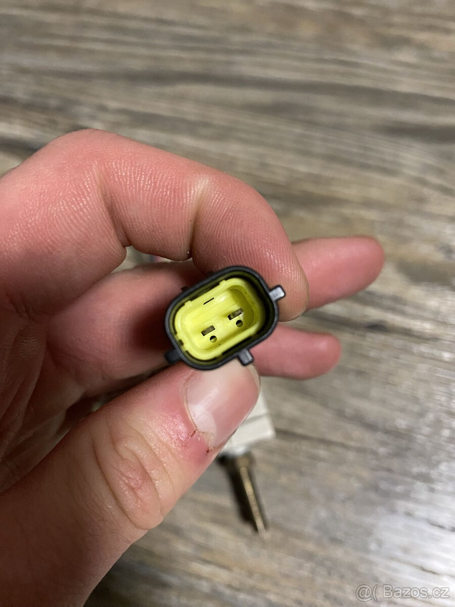 Apexi Boost controller solenoid - 4