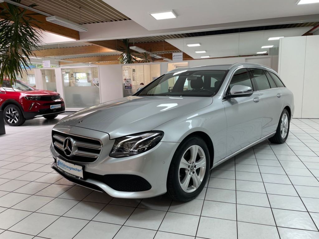 Mercedes-Benz E 220d T 143 kW, r.v. 2018, automat 9G - 4
