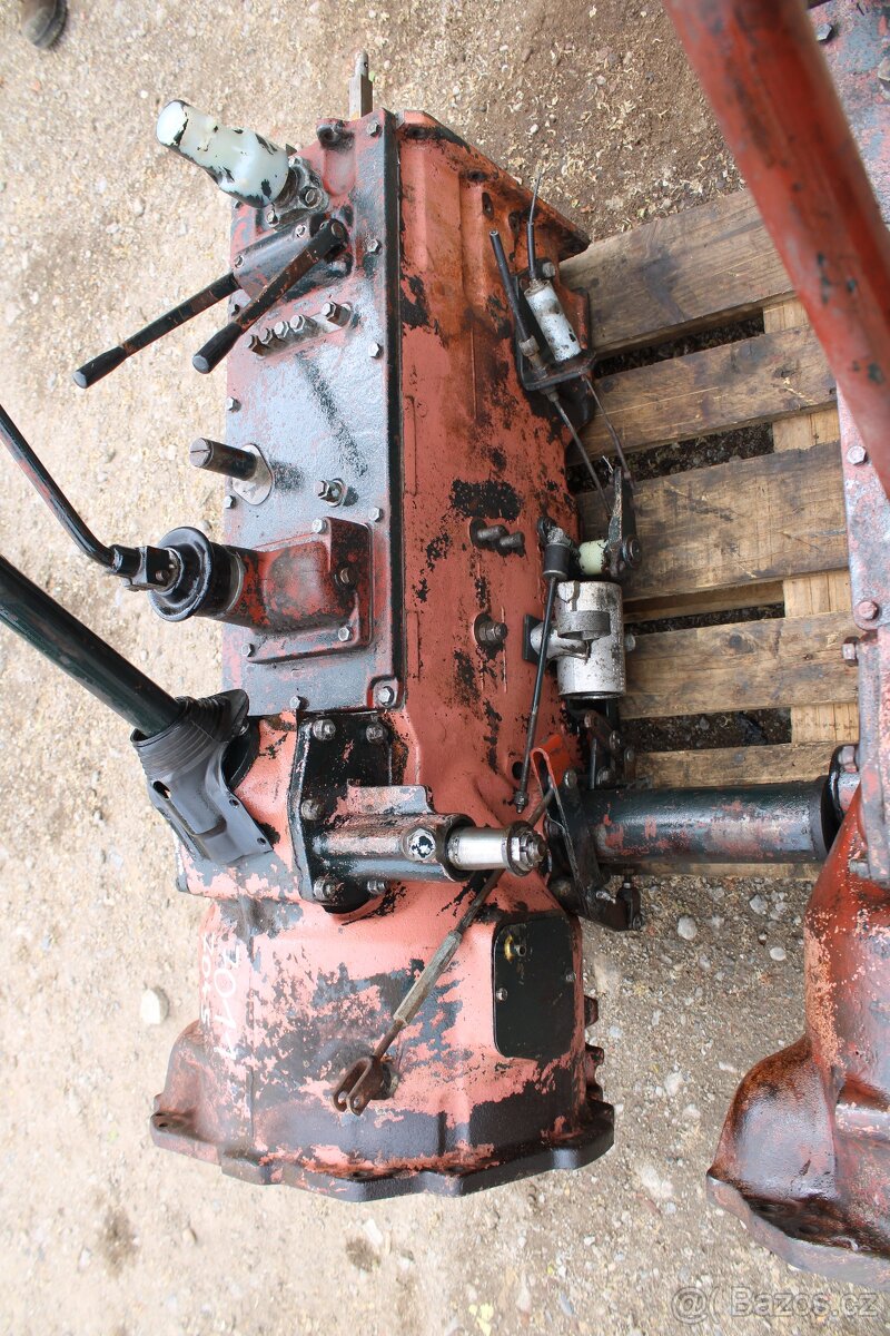 Zetor 7011 7045 převodovka - 4