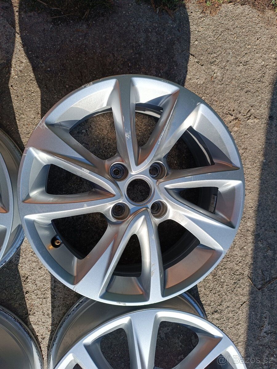 Opel Corsa F - originál alu 6,5x16 et38 - 4