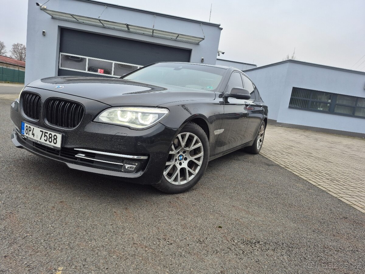 BMW f01 730d 190kw individual 2014/3 nájezd 169000km - 4