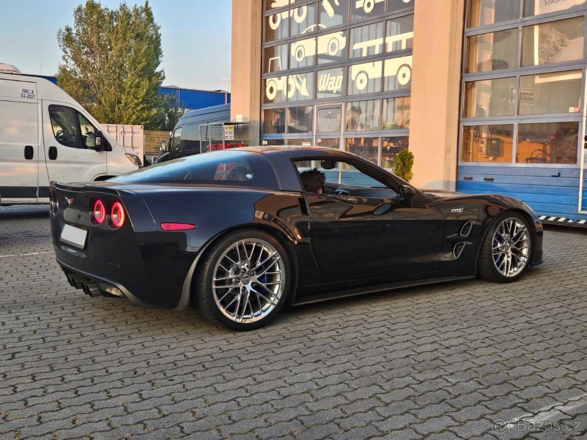 Chevrolet Corvette C6 ZR1 | Absolutní Top Stav, Nízký Nájezd - 4
