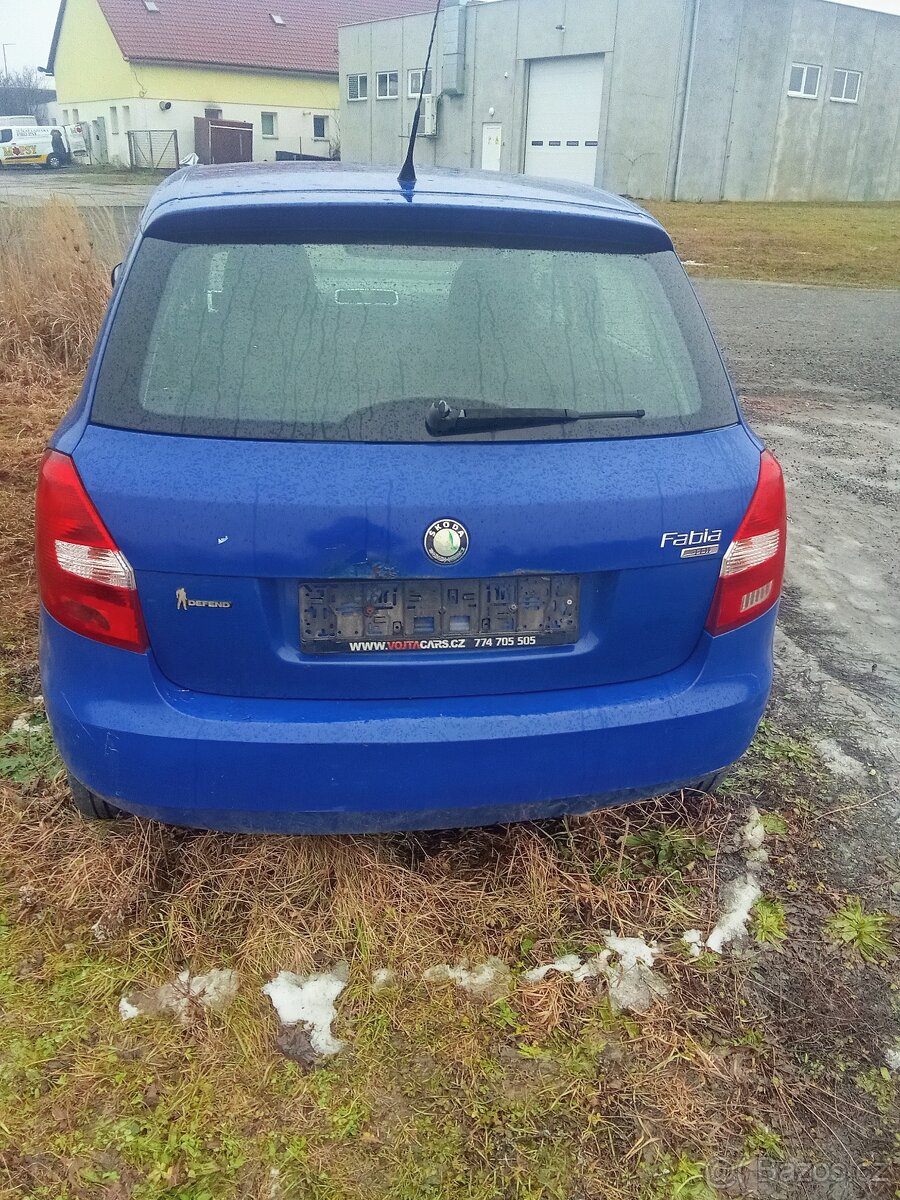 Škoda fabia 2 1.4tdi 59 KW - 4