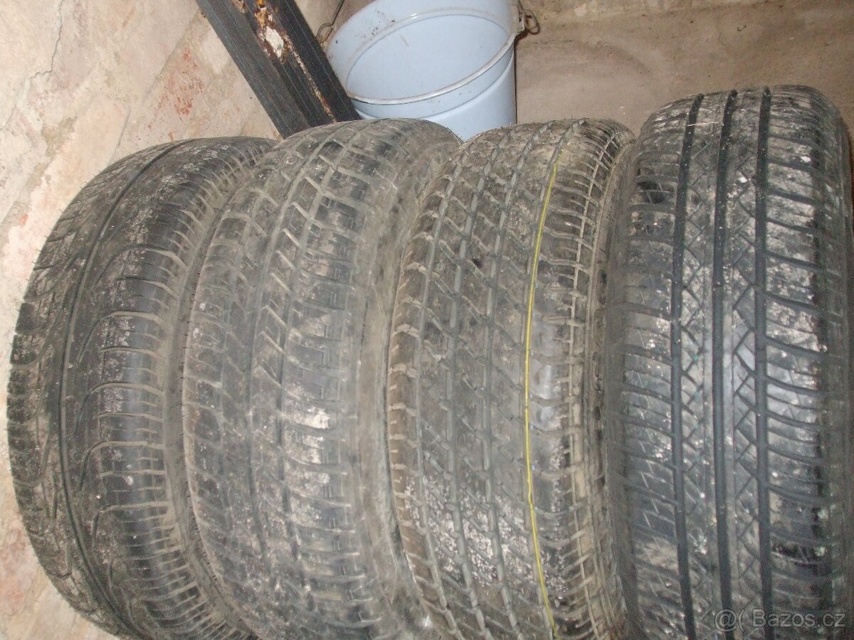 kola ford a jiné díly - 4