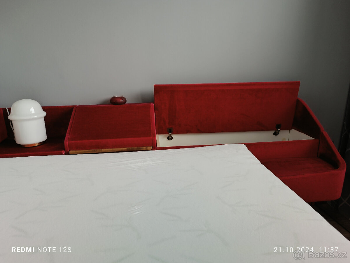 Čalouněná postel - 4