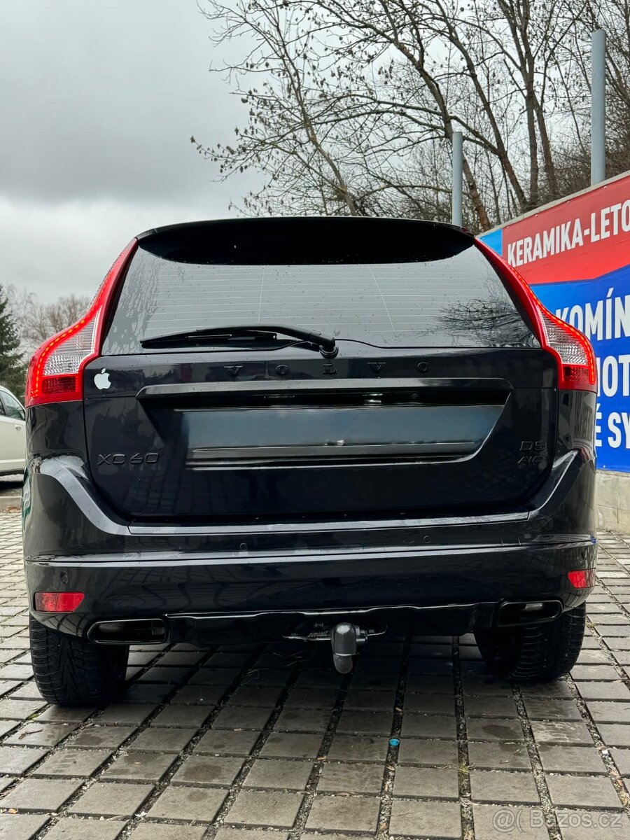 Volvo XC60 D5 2,4 nafta 4x4 - 4