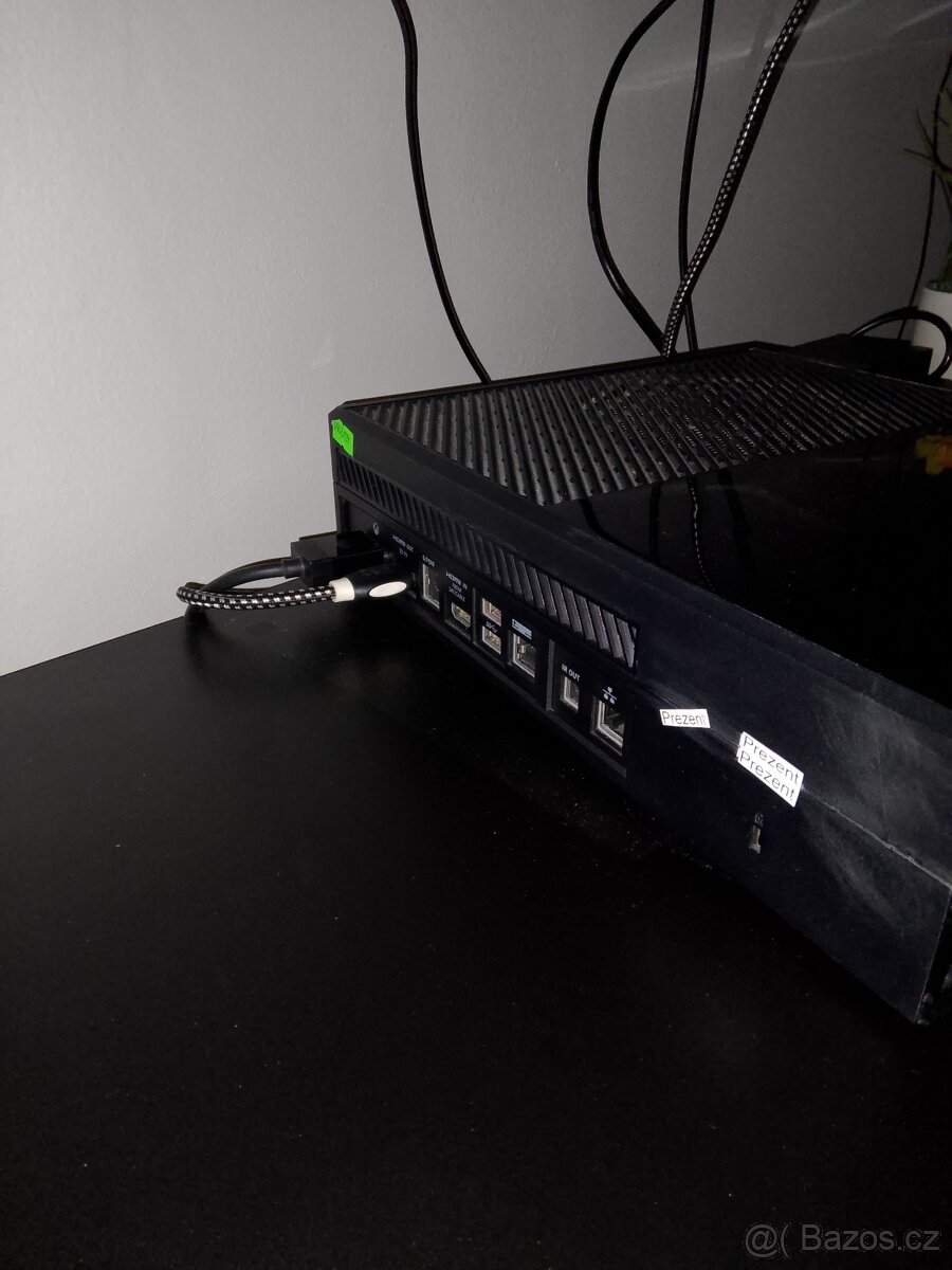 Prodám Xbox one - 4