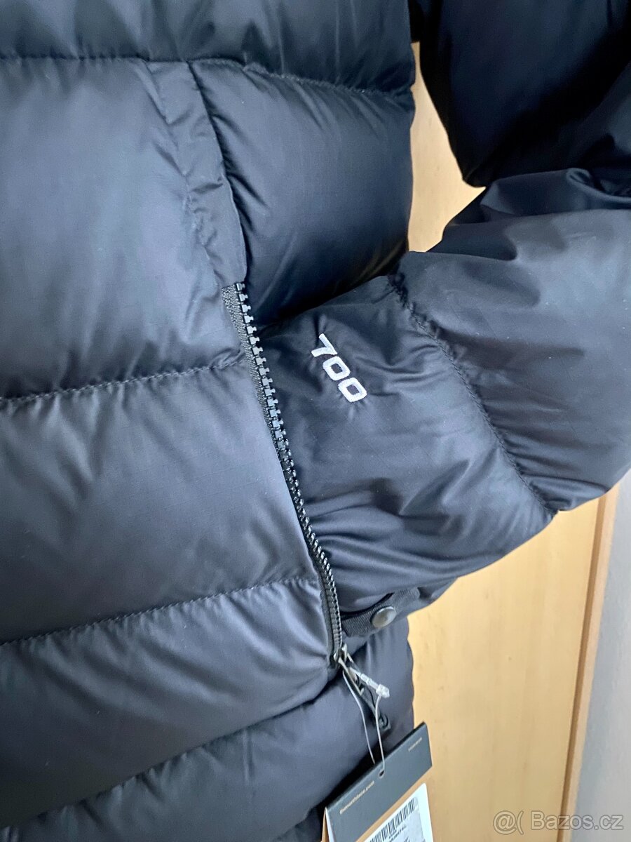 The North Face 700 černá péřová bunda - 4
