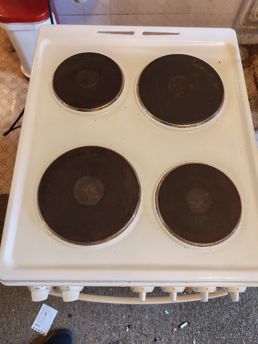 Elektronicky sporák Mora - 4