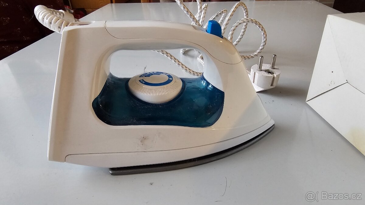 Žehlička ETA - 4