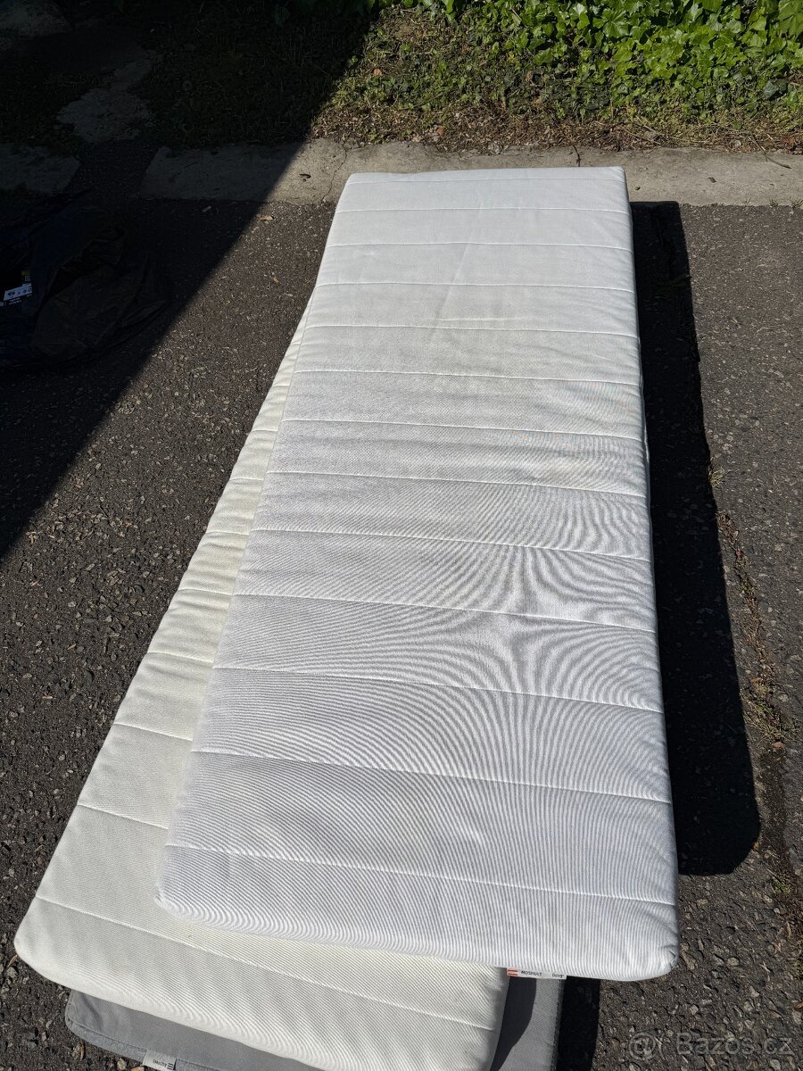 Rozkládací postel IKEA Hemnes + 2 matrace - 4